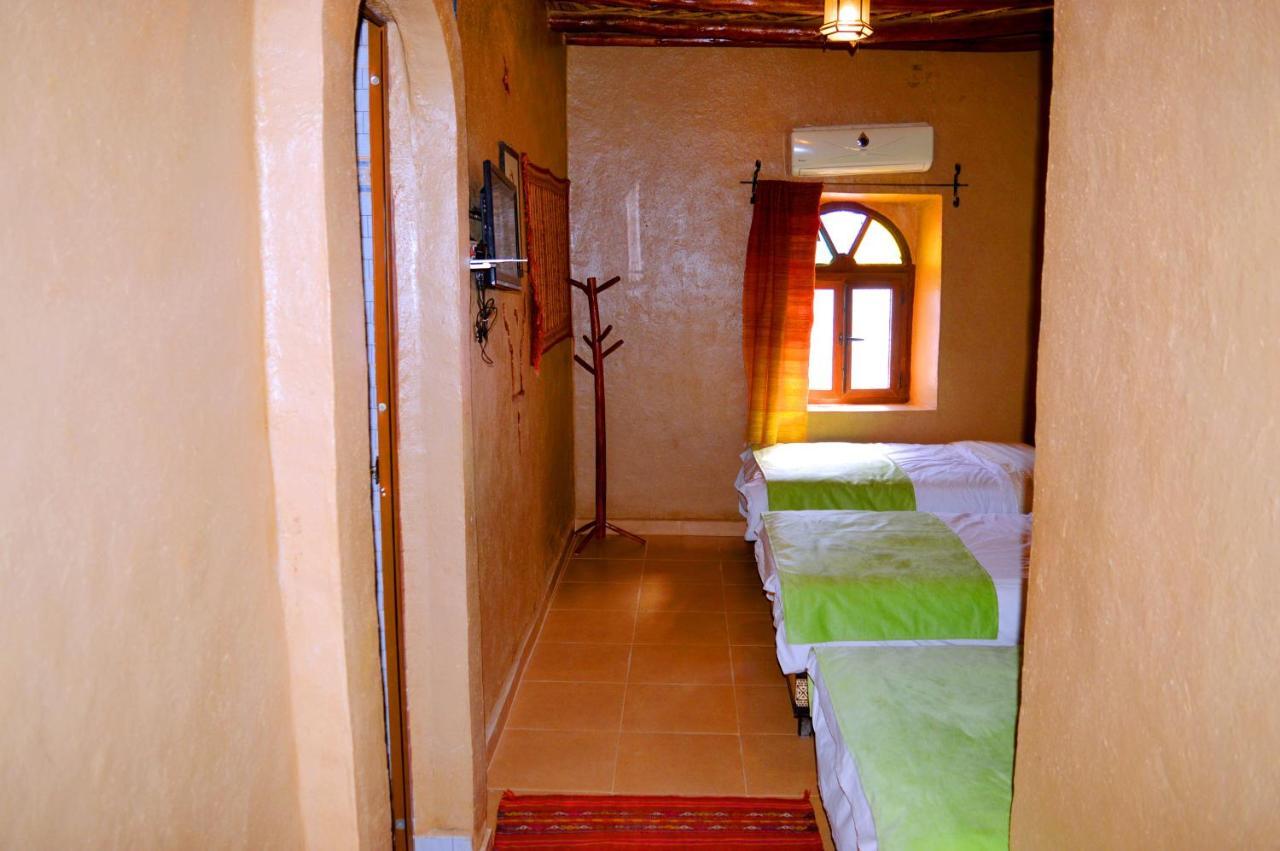 메르주가 오베르주 레 로쉬 B&B 외부 사진