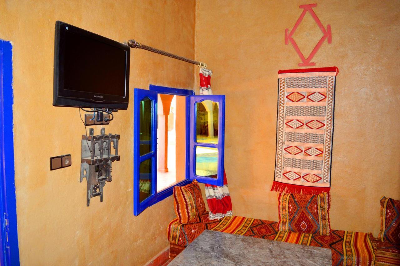 메르주가 오베르주 레 로쉬 B&B 외부 사진
