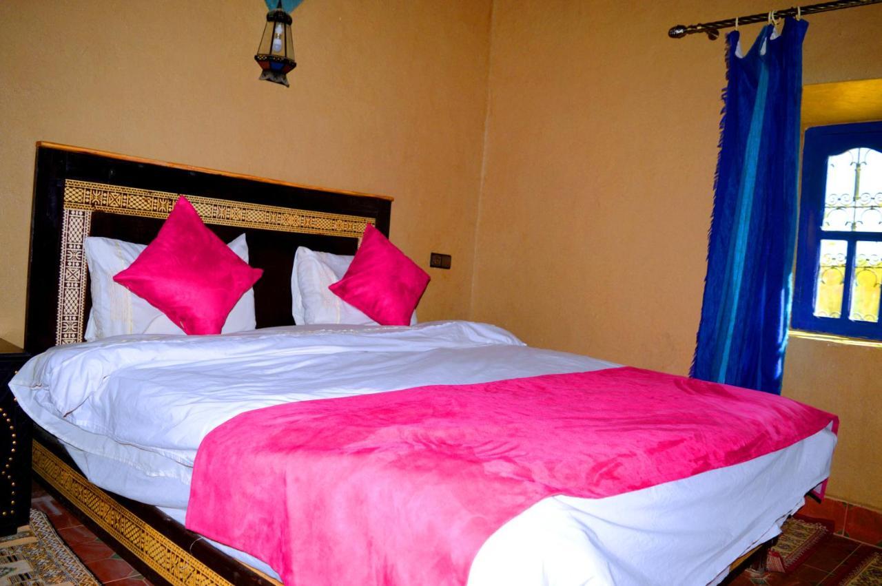 메르주가 오베르주 레 로쉬 B&B 외부 사진