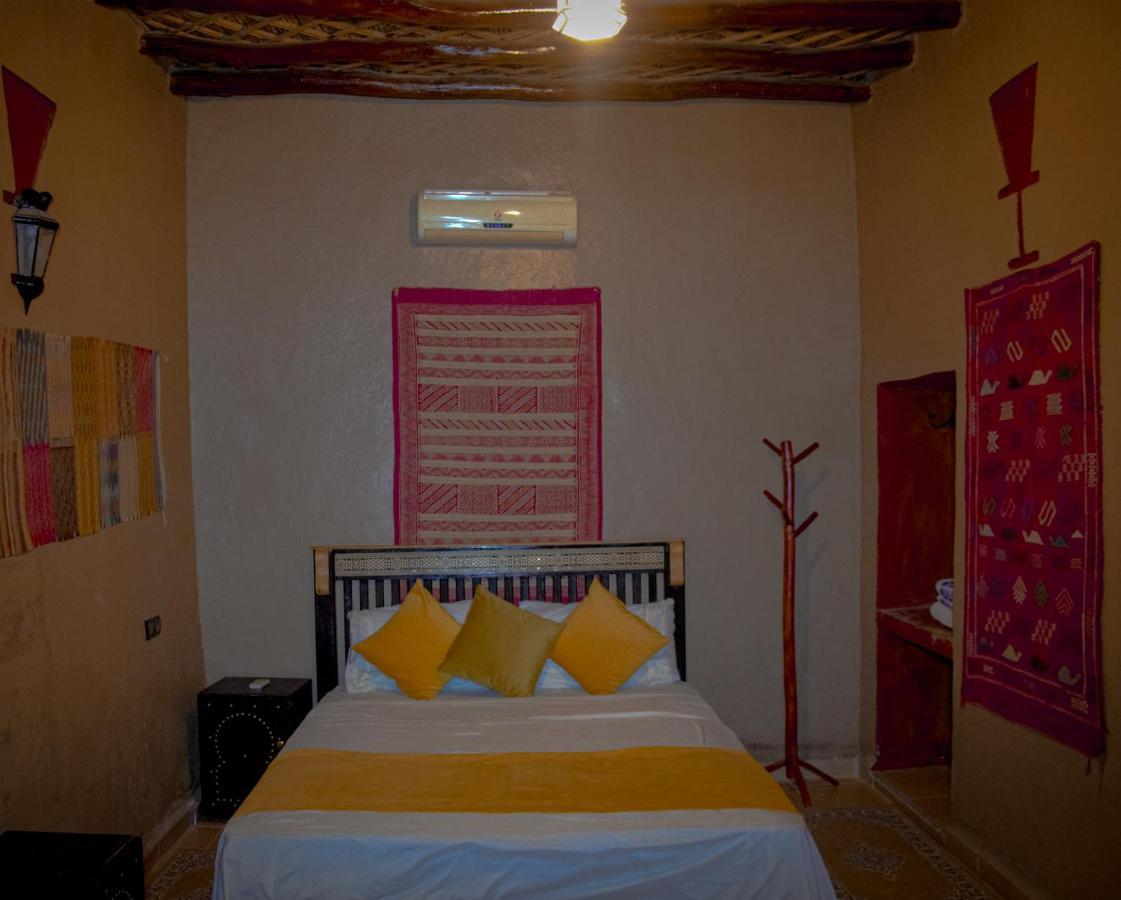 메르주가 오베르주 레 로쉬 B&B 외부 사진